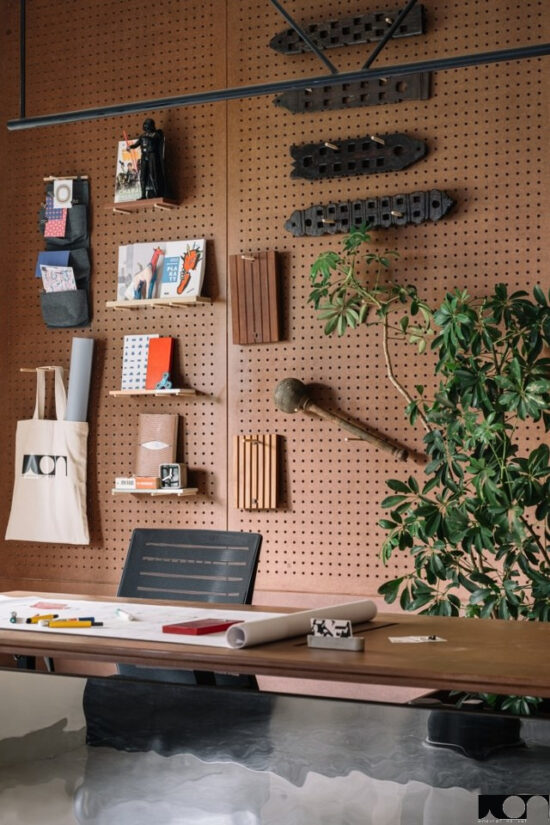 "Workers of Art" Office Design Is Built Like The Second Home Workers