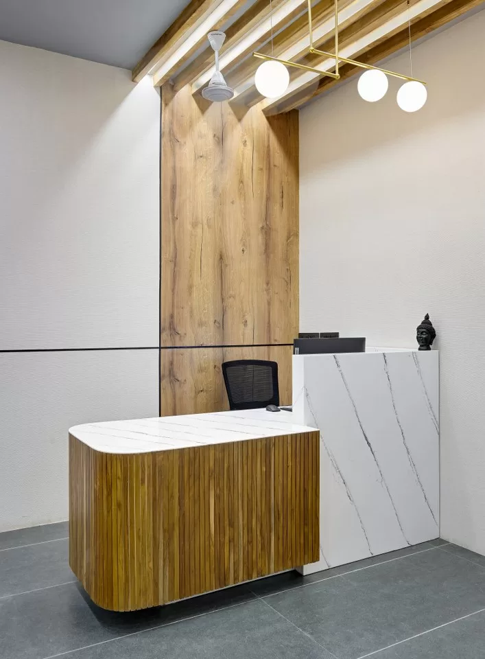 Contemporary Elegance Is Exuded In This Open Office Space | UrbanNest ...