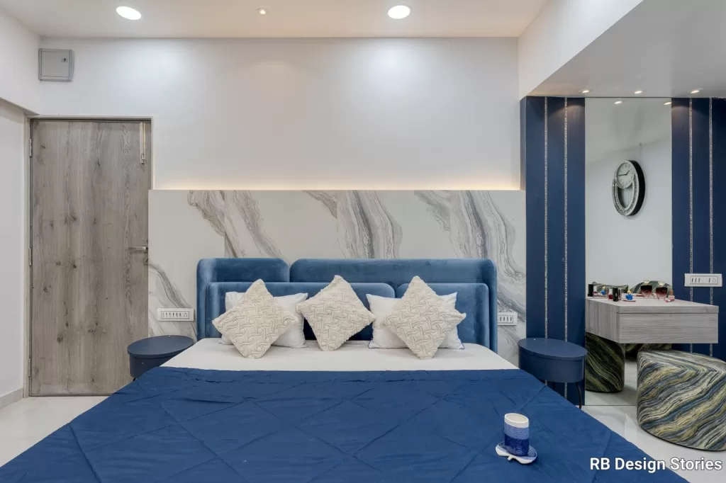 Blue And White Bedroom 