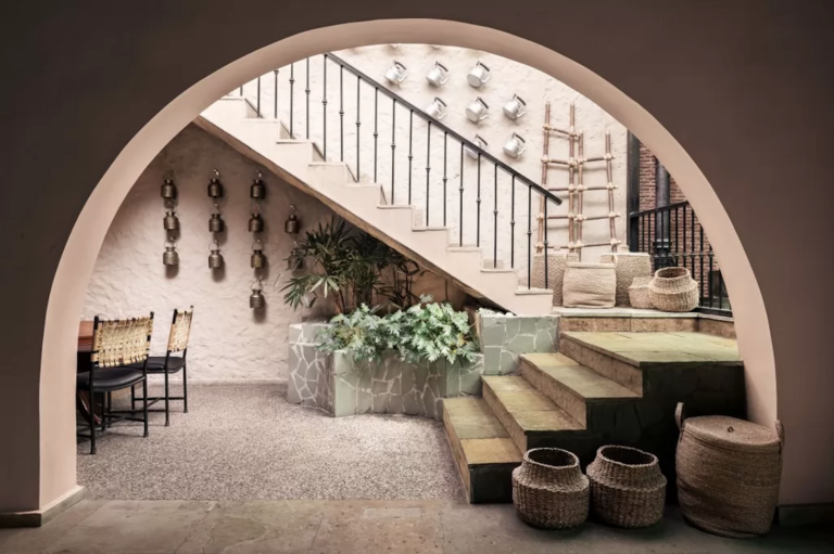 Vintage Interior Design: 20 Tips On How To Captivate A Retro Look