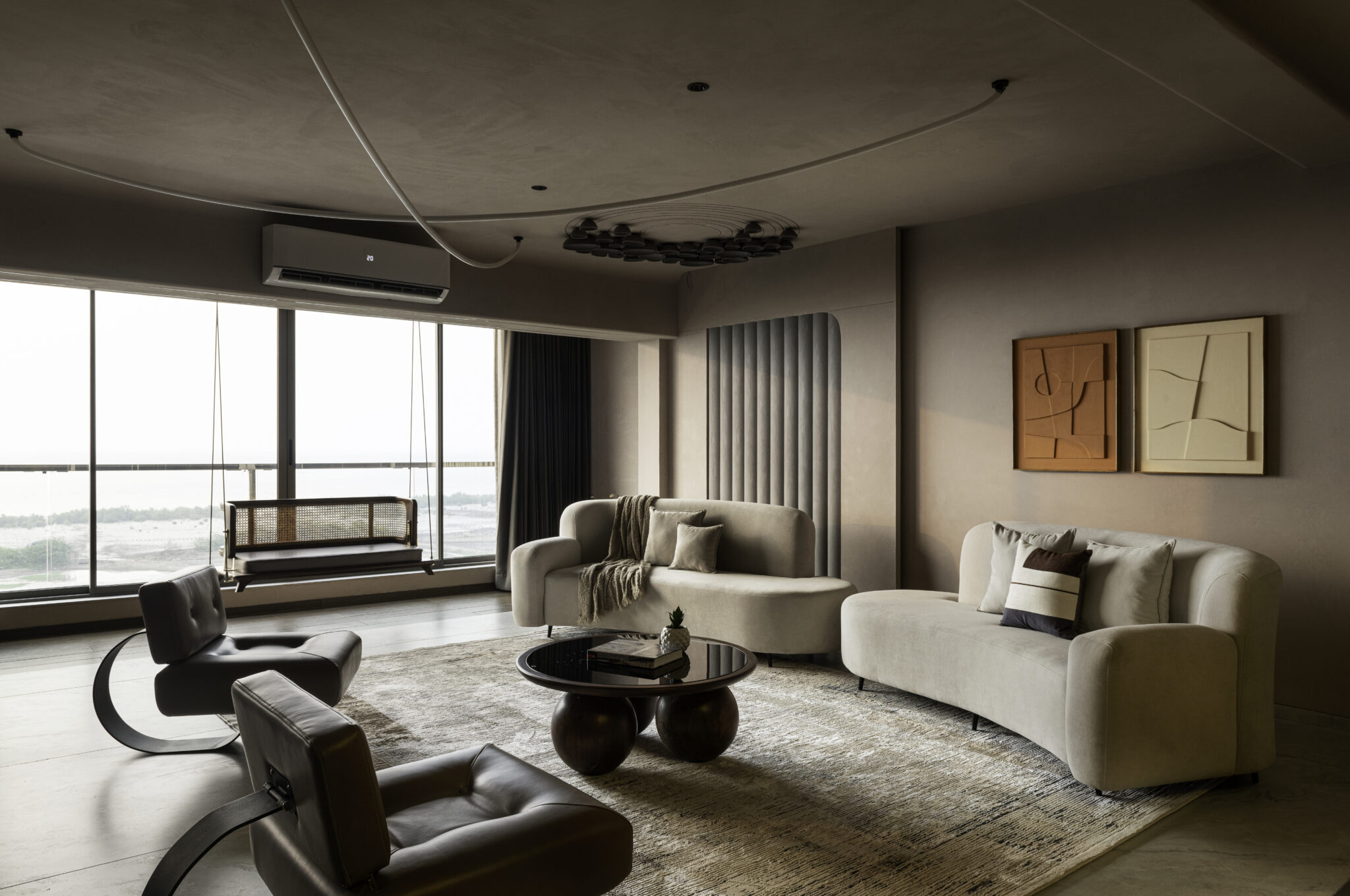 This Seaside House Harnesses The Raw Beauty Of The Coastal Surroundings ...