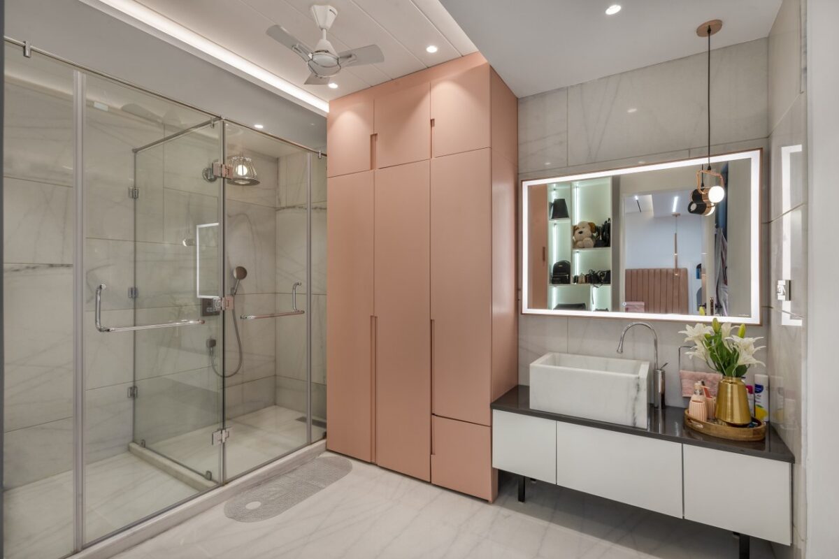 This Home in Delhi is a Structure That Stands Out From its Surroundings ...
