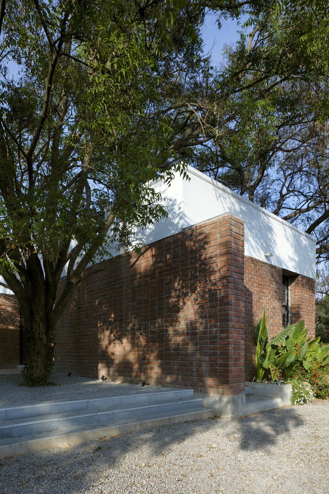 gray roof house