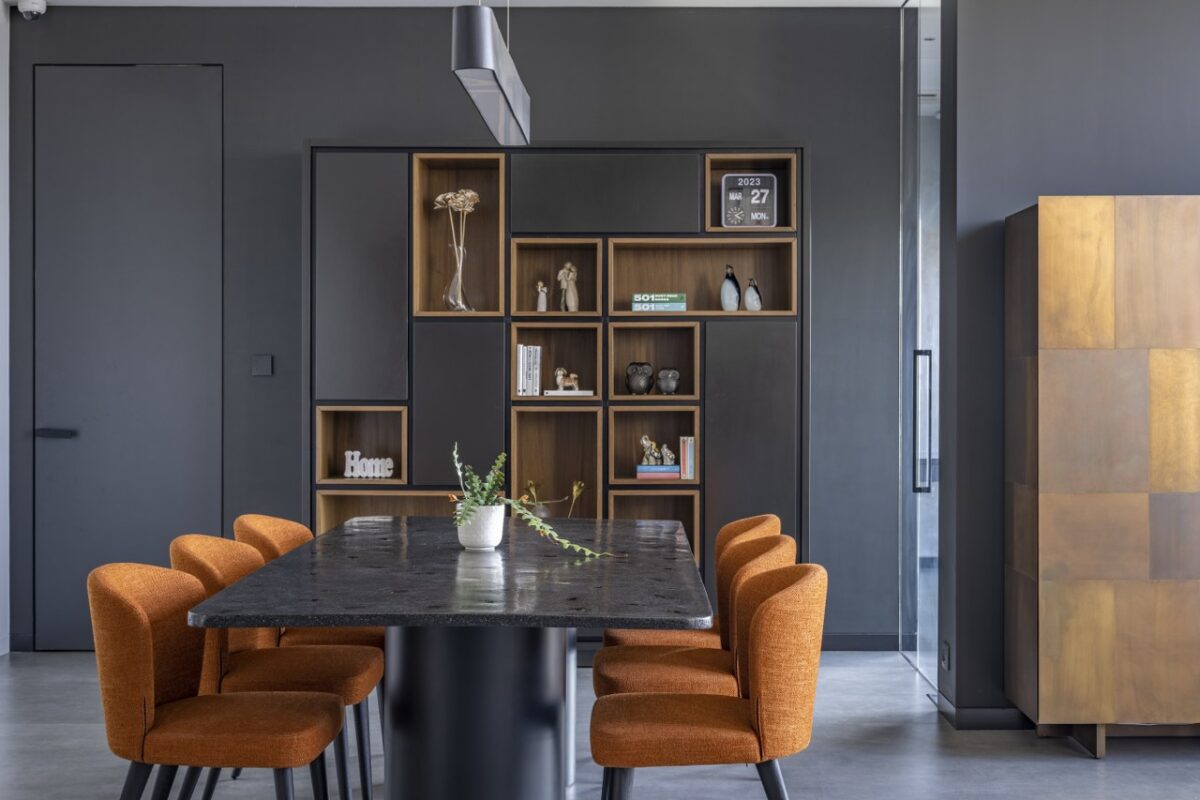Curated visual reference: Picture Idea: This Grey Abode On This High Rise Building Has Only