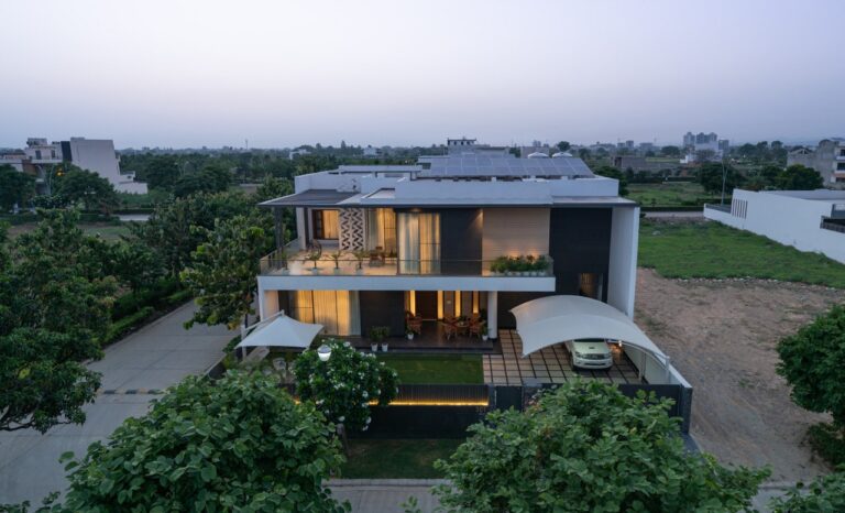 This Luxurious Villa Design Meets The Client's Desire For A Light ...