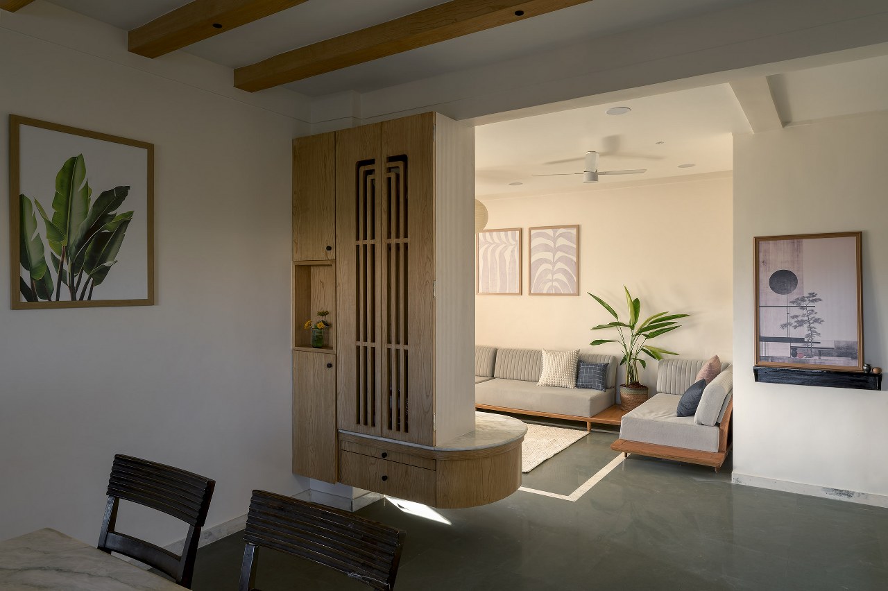 This Three Bedroom Apartment Blends Modernism And Minimalism ...