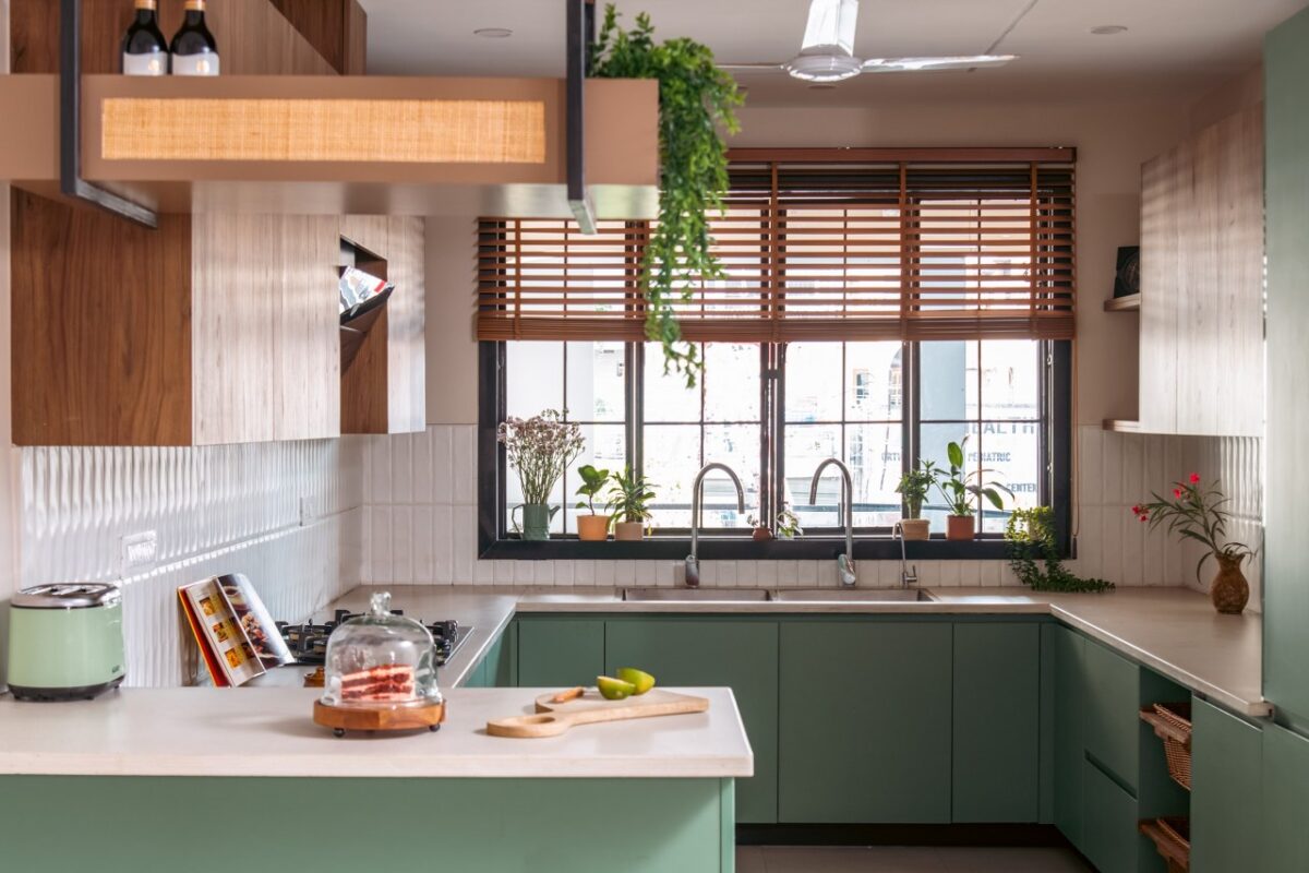 The Timeless Interiors Combine Modern Elegance with a Charm | House of ...