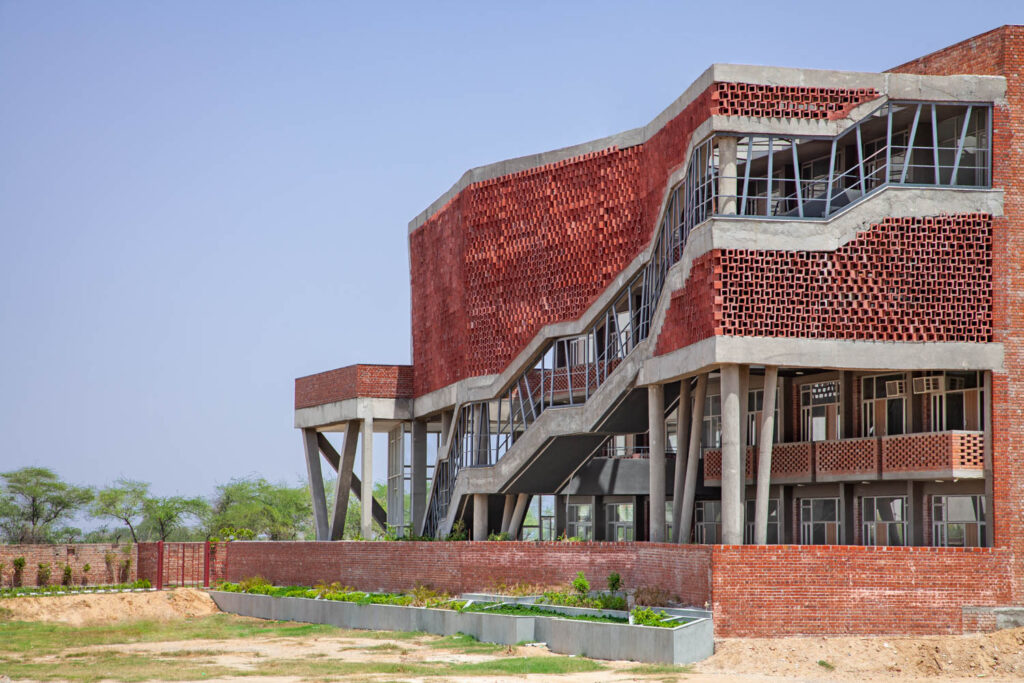 Net Zero Buildings and Hostel