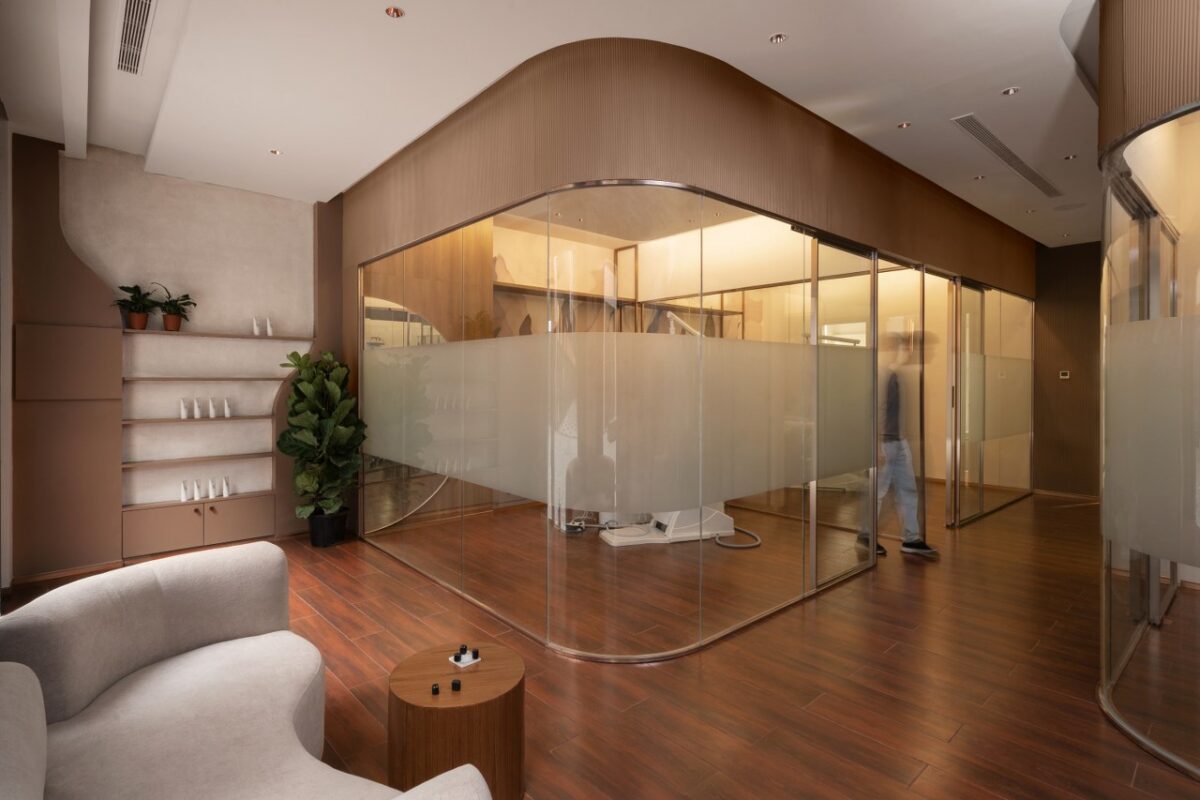 The Interior Design of Clinic Layers Different Shades of Neutrals for ...