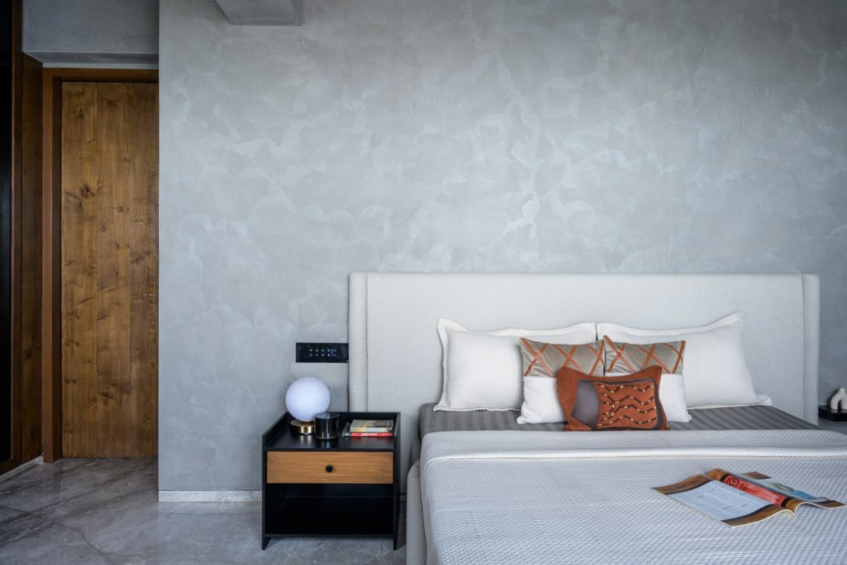 How to Do Color and Texture Interiors for a Harmonious and Inviting Space - Textured Apartment Renovation Harmonious