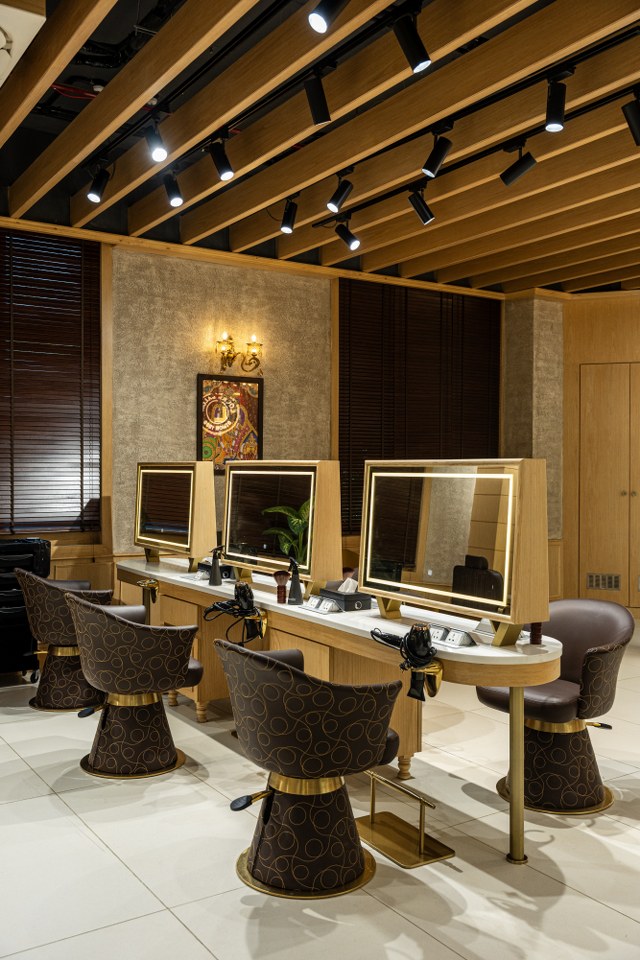  modern salon