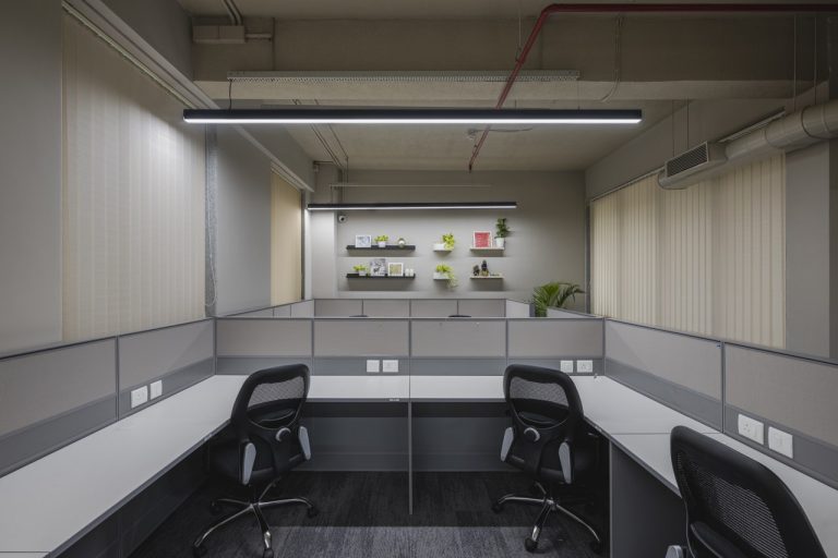 This Office Interior Design Makes Every Visitor Feel Good | Studio ...