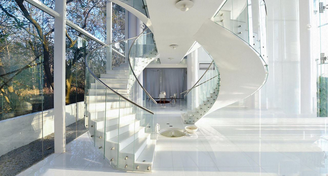 The Crystal Hall in Bangalore is Embedded in the Tradition and ...