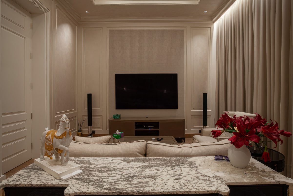 This Classical Delhi House Reflects Grandeur And Elegance | Fab Studio