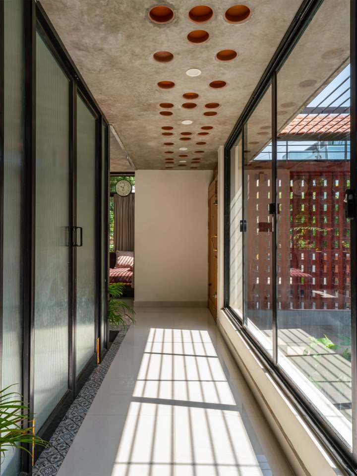 traditional courtyard house