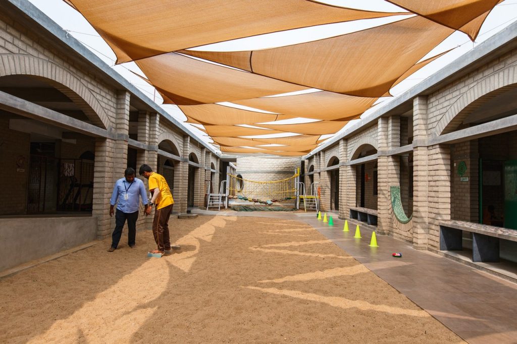 Sustainable School