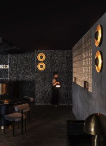 This Bar Restaurant Interior Design Reflects Modern Sophistication ...
