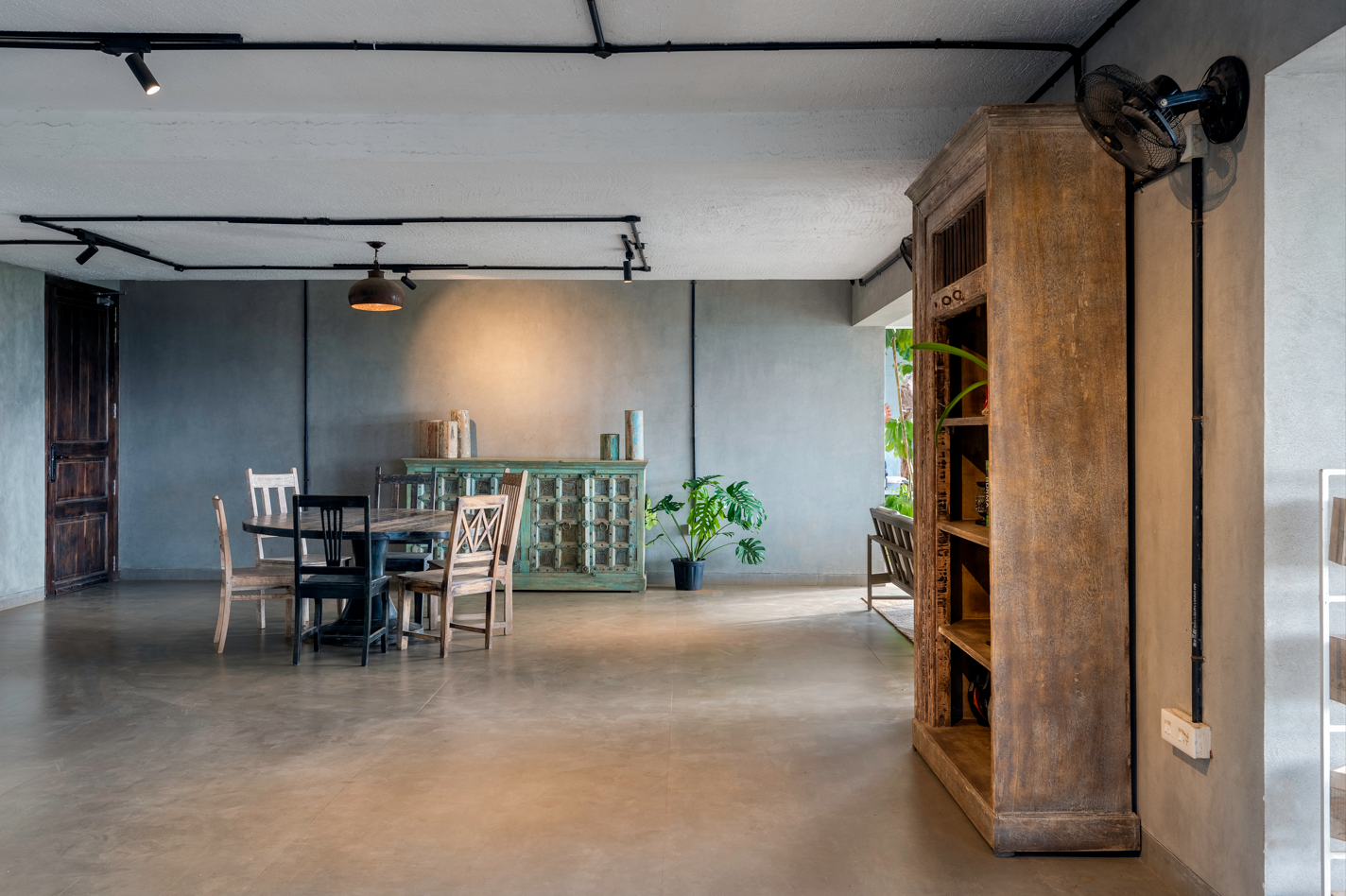 This Farmhouse in Pune is Deeply Rooted in Organic Living | Roheena ...