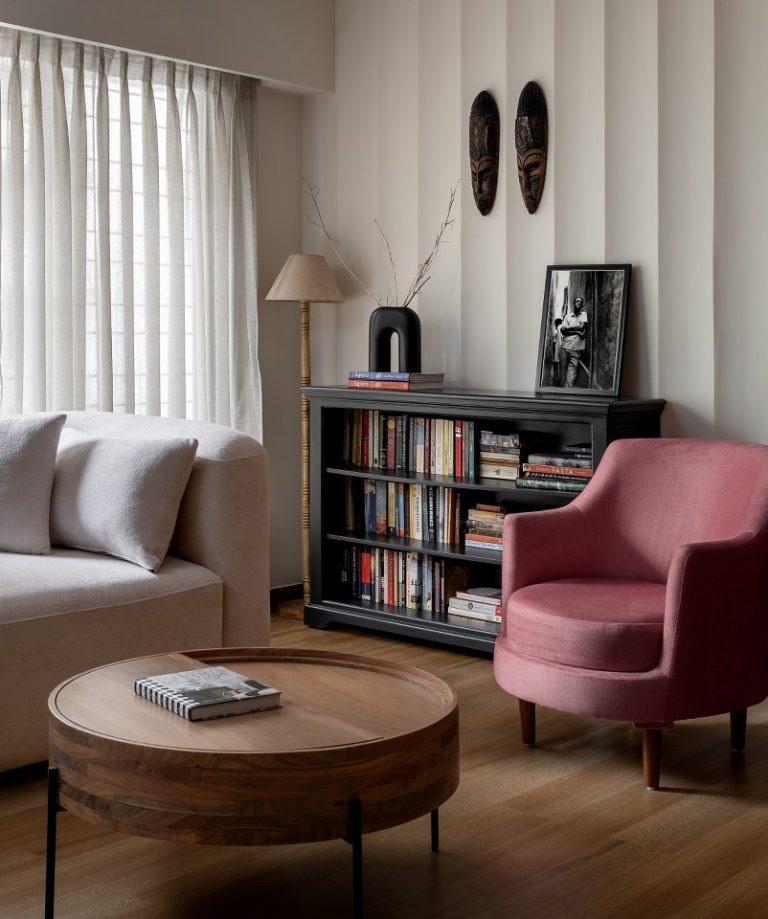 Whispering Walls' Interior Home Design Stands As A Timeless Masterpiece ...