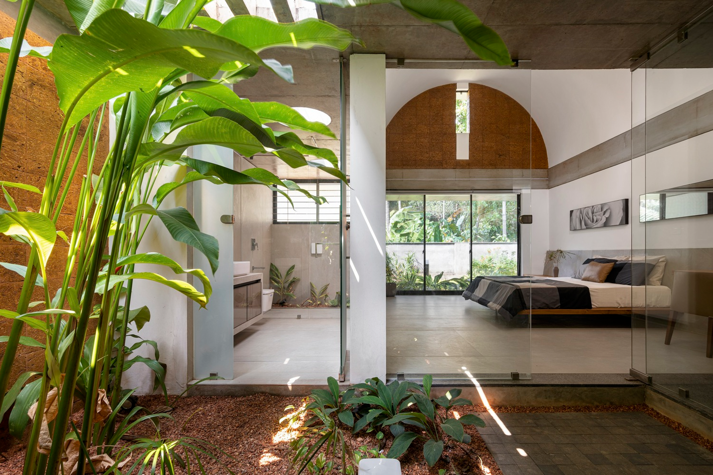 A Kerala Modern House Design Featuring Climate-Responsive Strategies ...