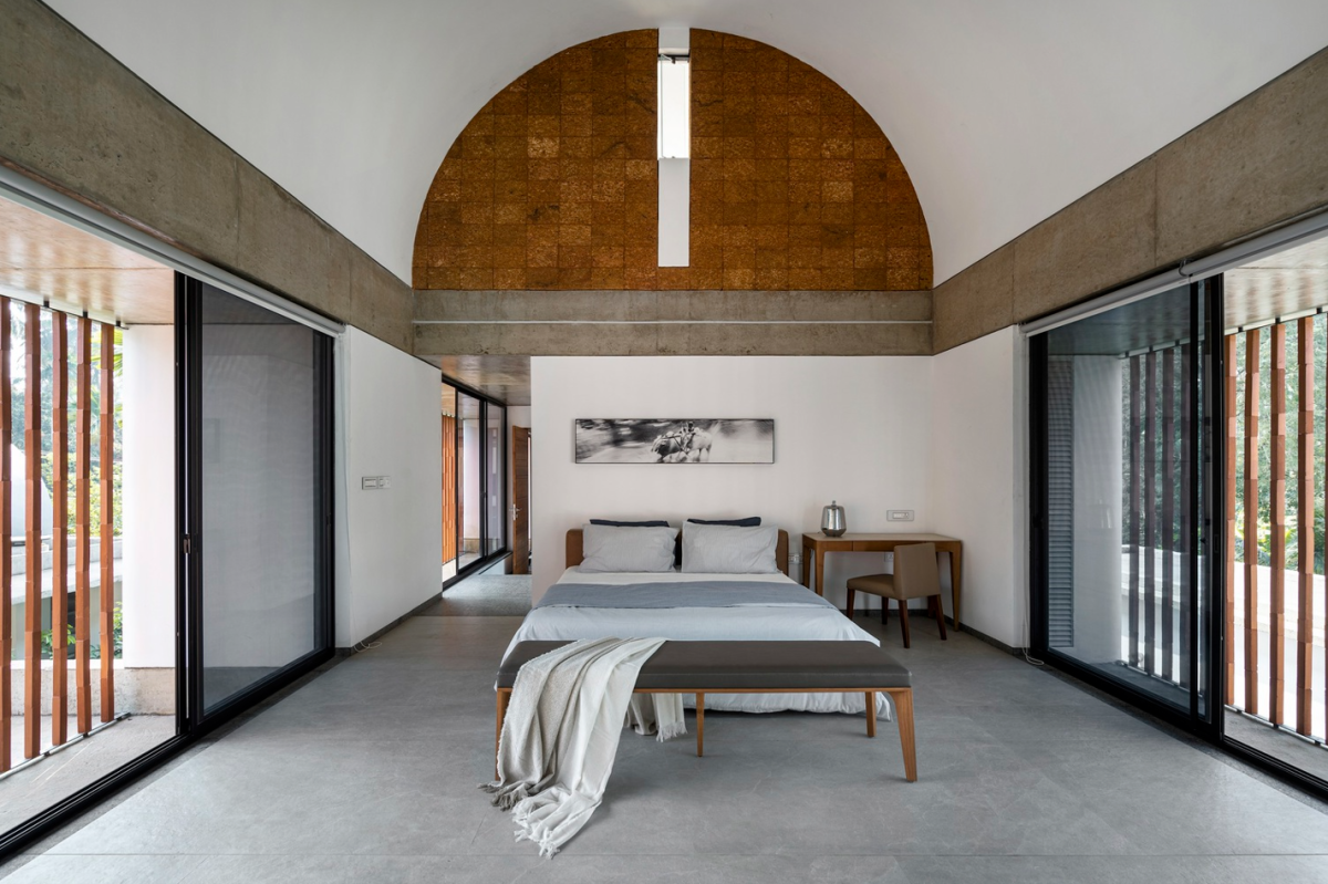 A Kerala Modern House Design Featuring Climate-Responsive Strategies ...