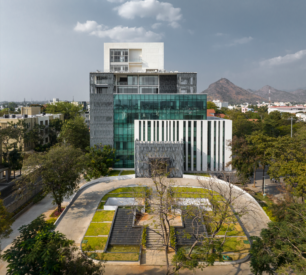 This Admin & Library Architecture Is a Symbol Of Progress | IMK Architects