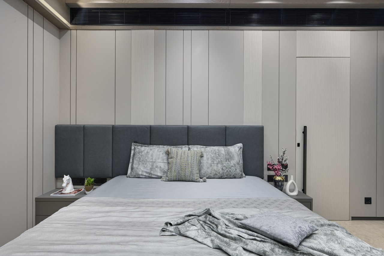 This 4BHK Apartment Displays Minimalist Interior Style | Harikrushna ...