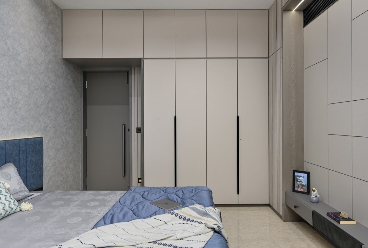 This 4BHK Apartment Displays Minimalist Interior Style | Harikrushna ...