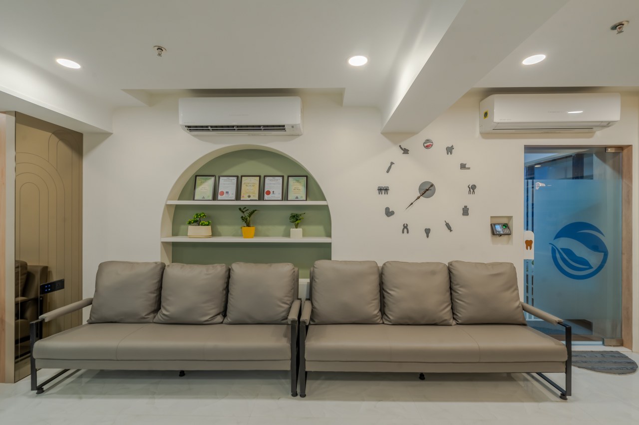 This Modern Dental Clinic Blends Aesthetics with Medical Standards | K ...