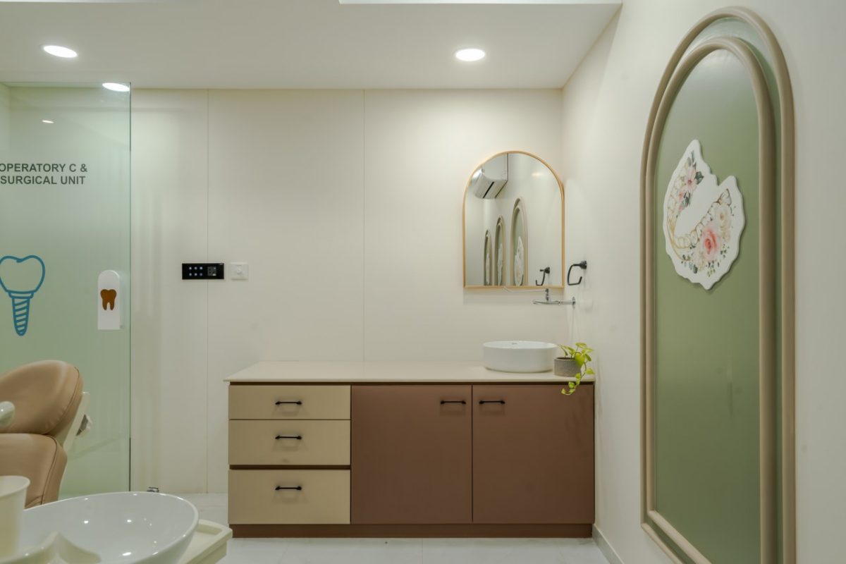 This Modern Dental Clinic Blends Aesthetics with Medical Standards | K ...
