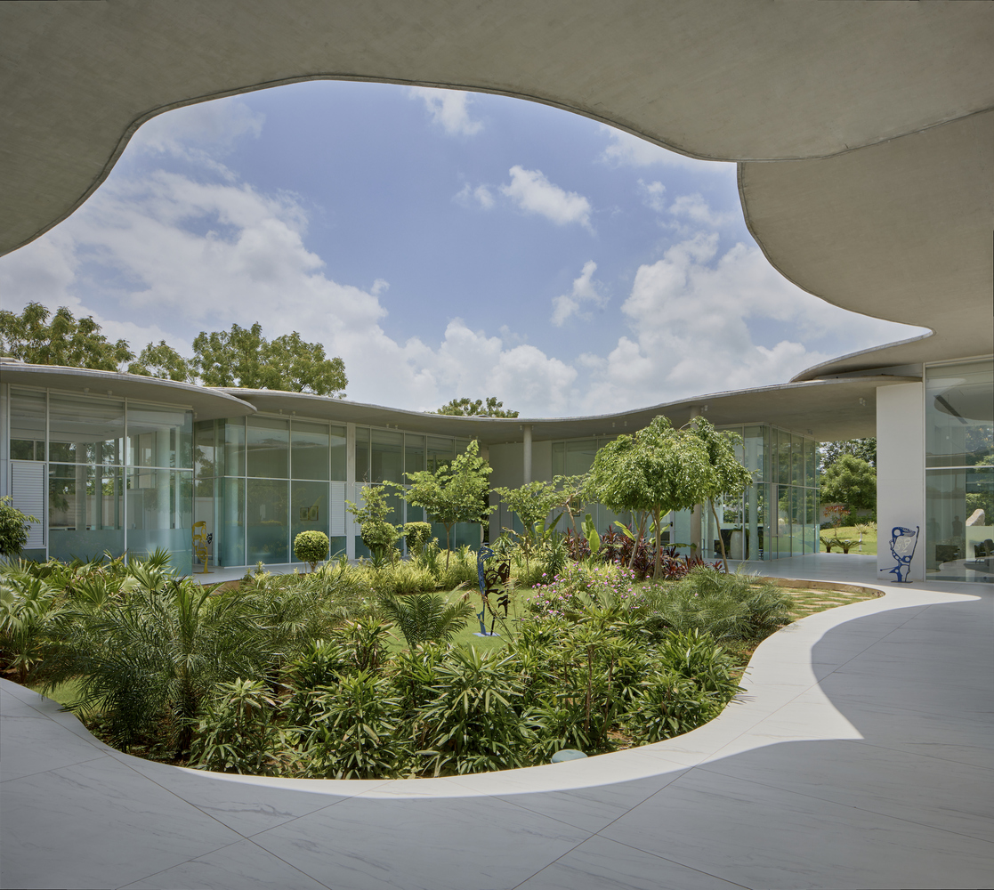 A Office Design Building That Redefines Workspaces | Hiren Patel Architects