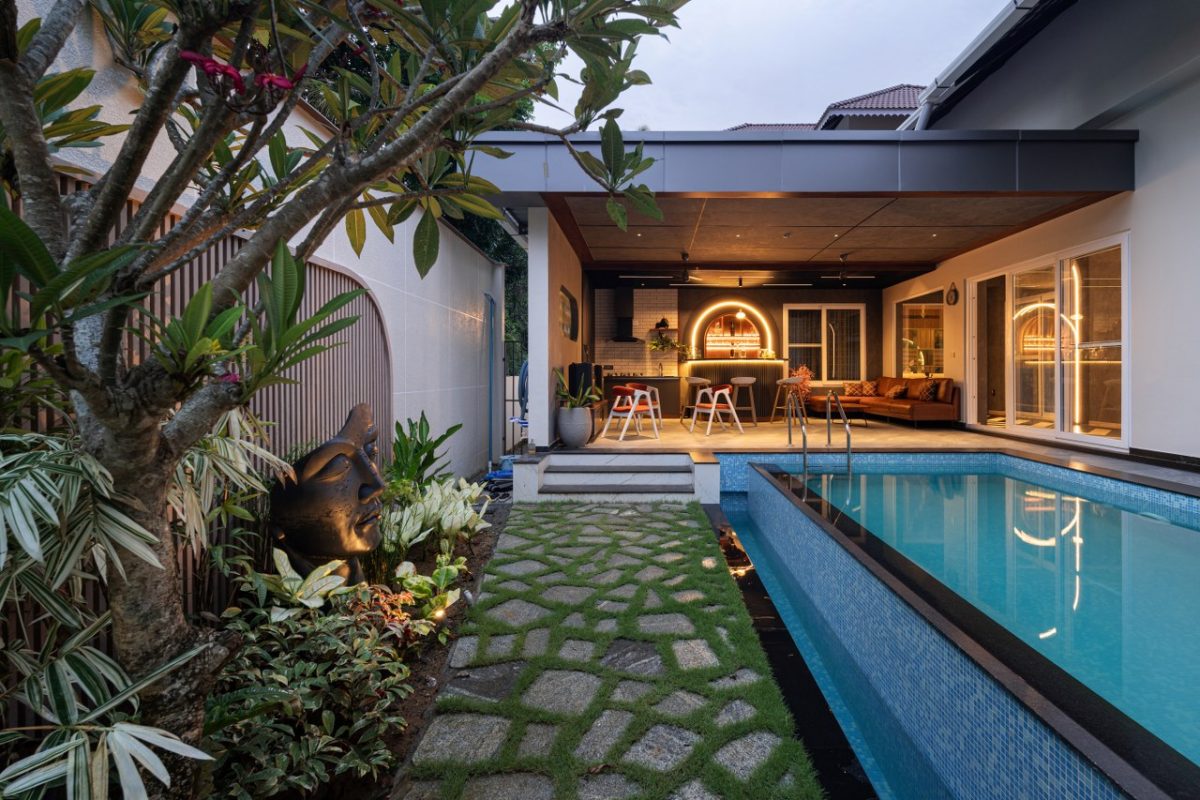 This Tropical House Design Seamlessly Integrates Functionality and ...