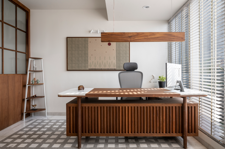 The Wooden Interior Design Prioritizes Clarity Over Complexity ...