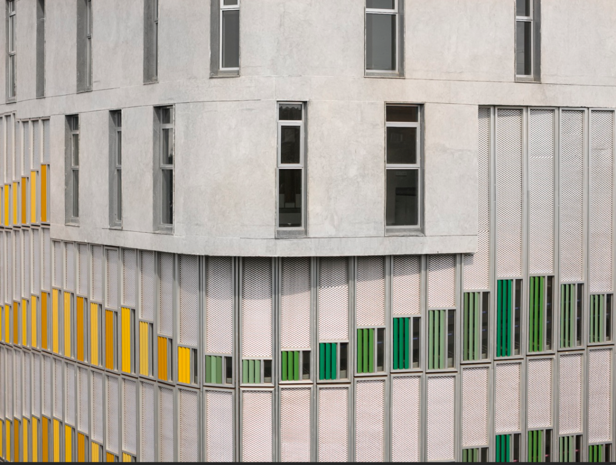 This Mumbai-School Fosters Exploration With Colorful Interior Designs ...