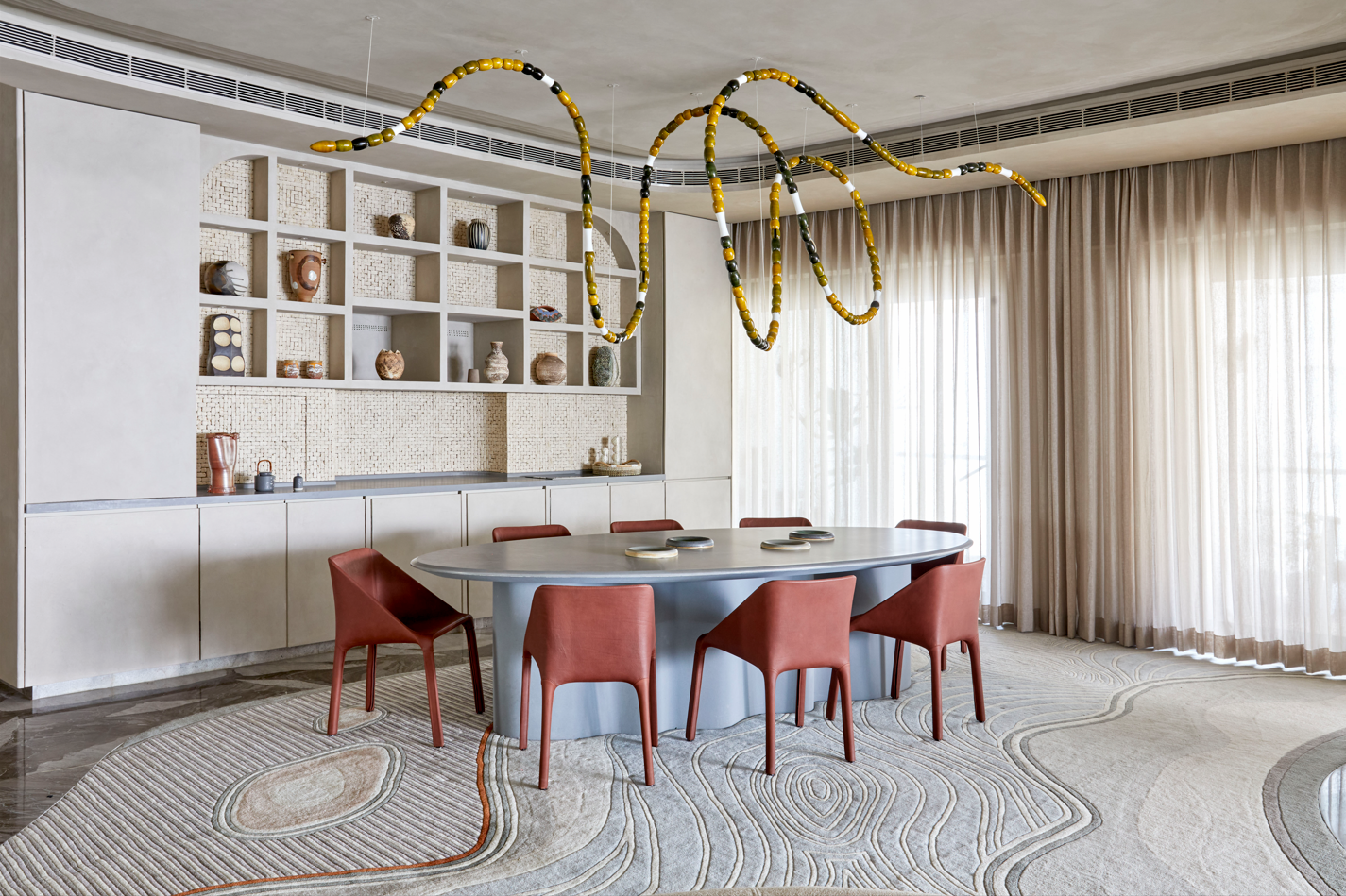 Organic Modern Interior Design in The House of Contours Embraces ...