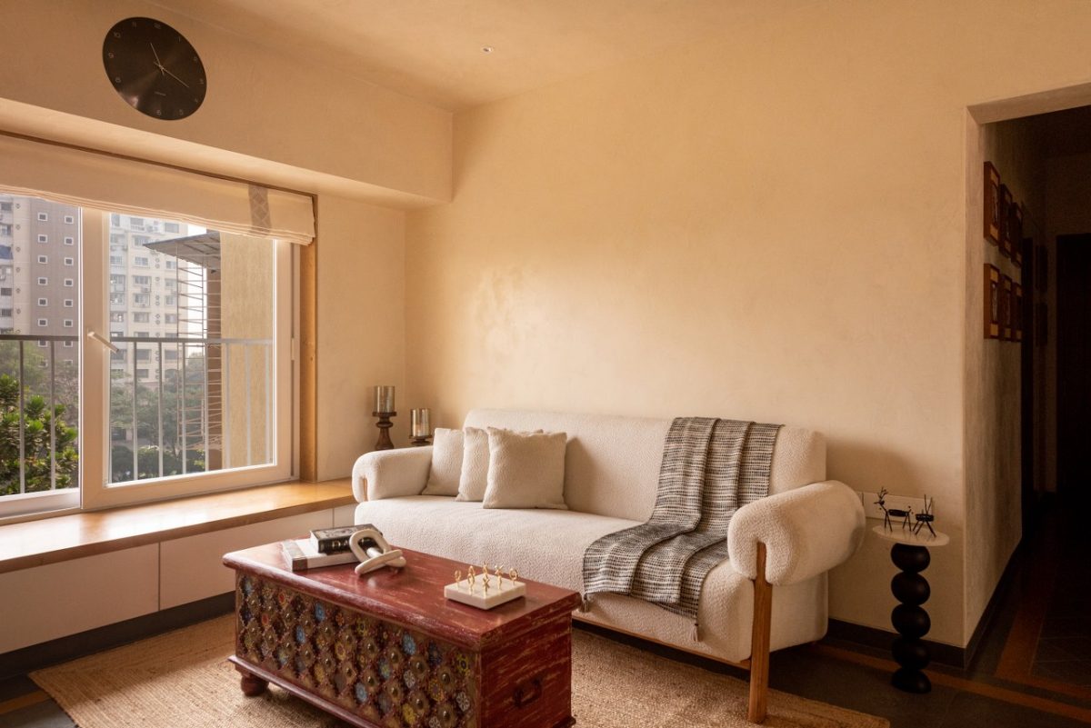 This 2 BHK Apartment Interior Design Breathes Nostalgia & Warmth ...