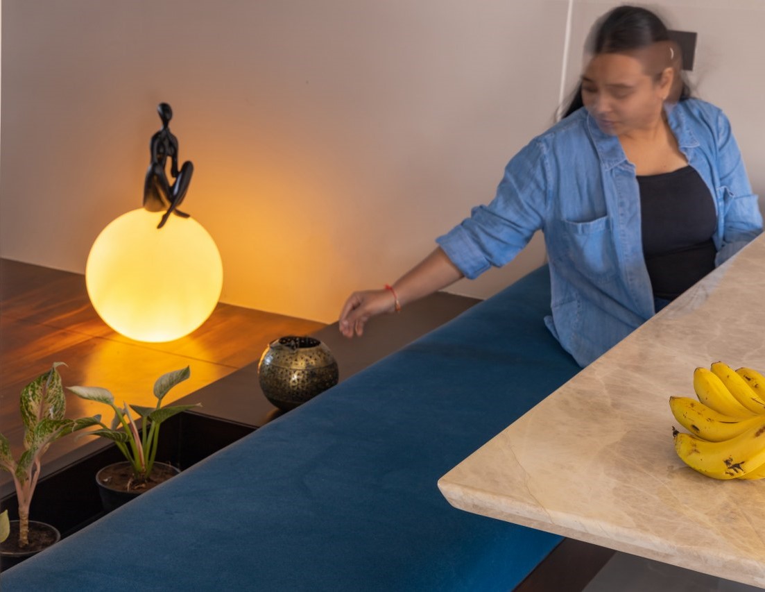 This Simple Home Interior Design Seamlessly Connects Indoors And ...
