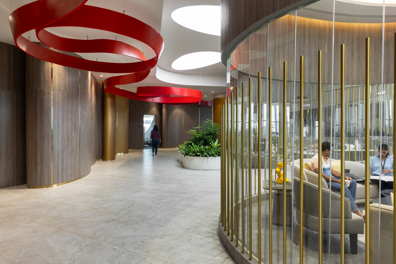 Spatial Experience and Innovation Come Alive in This Luxury Commercial