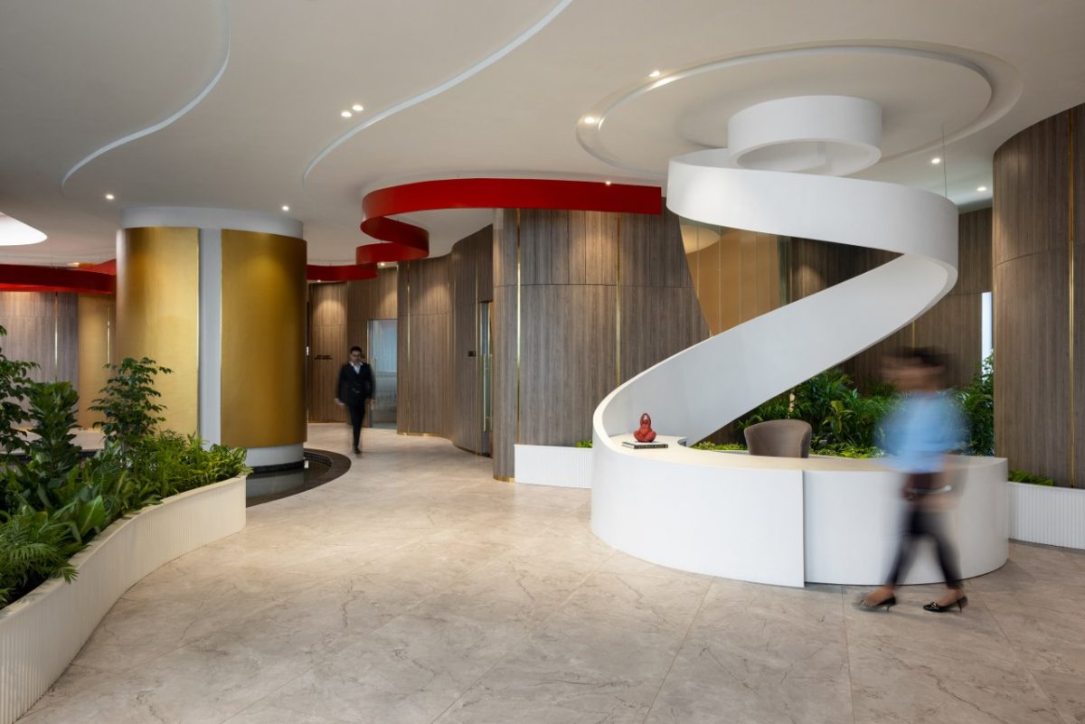 Spatial Experience and Innovation Come Alive in This Luxury Commercial