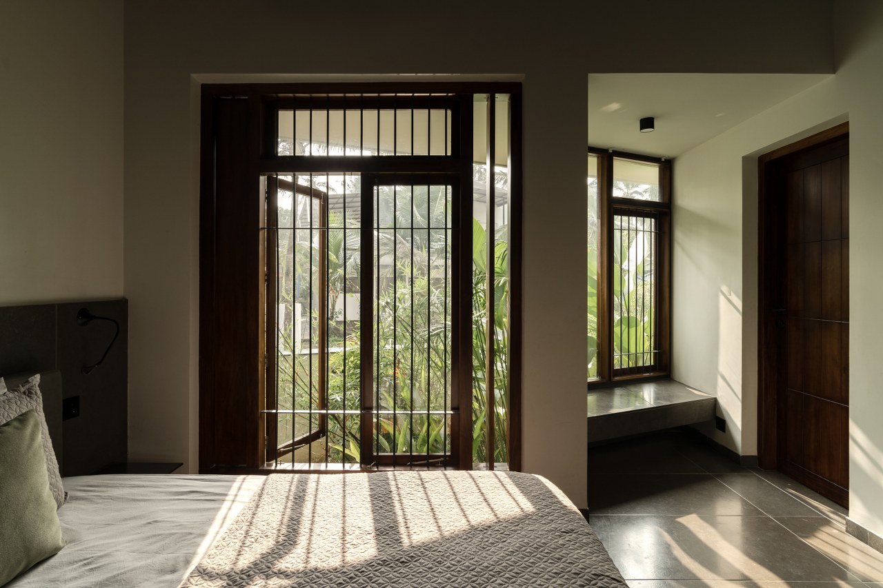 This Tropical Modern House Design Creates a Coastal Retreat on a ...