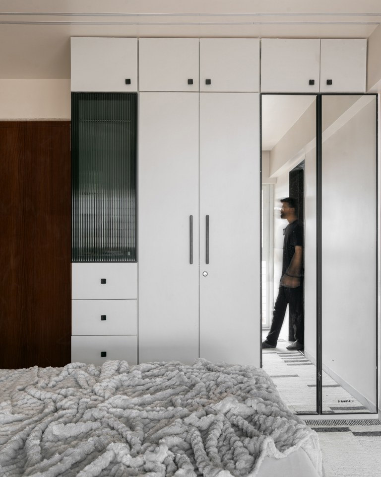 Bedroom Cupboard Ideas For Small Spaces