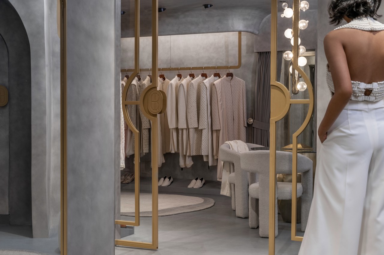 This Unique Fashion Store Interior Design Echoes Hyderabad’s Ancient ...