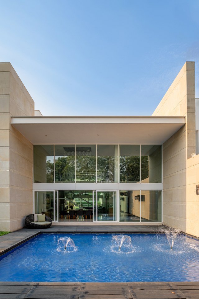 contemporary minimalist architecture