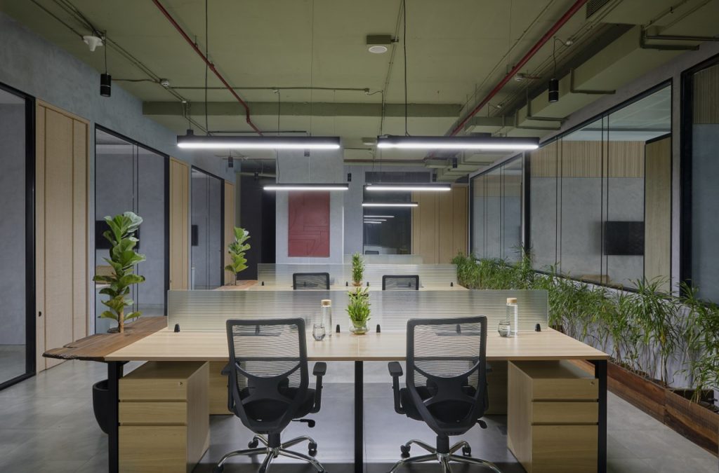 glass wall partition