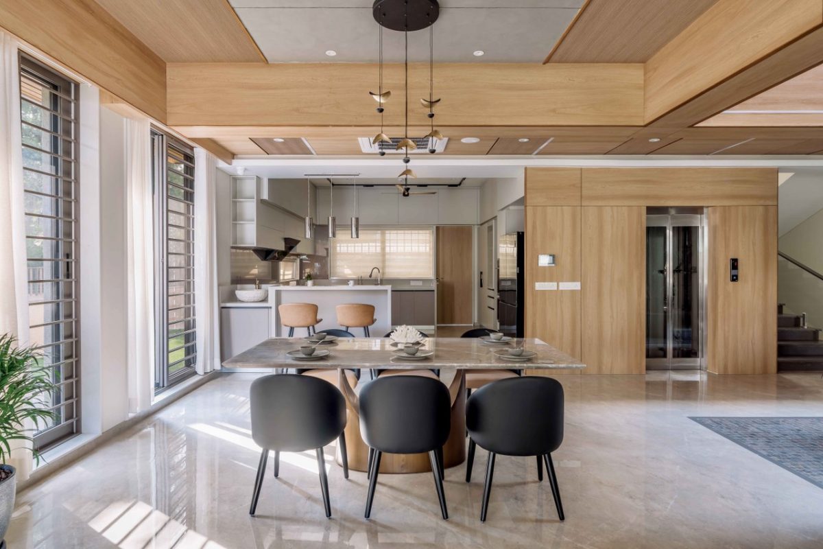 Modern Bungalow House Blends Luxury With Nature | Prashant Parmar ...