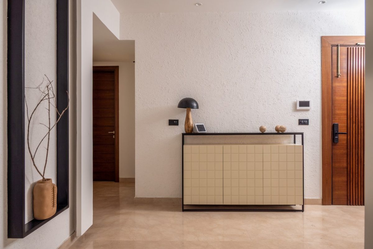 This Modern Interior Design Home Reflects The Couple’s Love For Clean ...