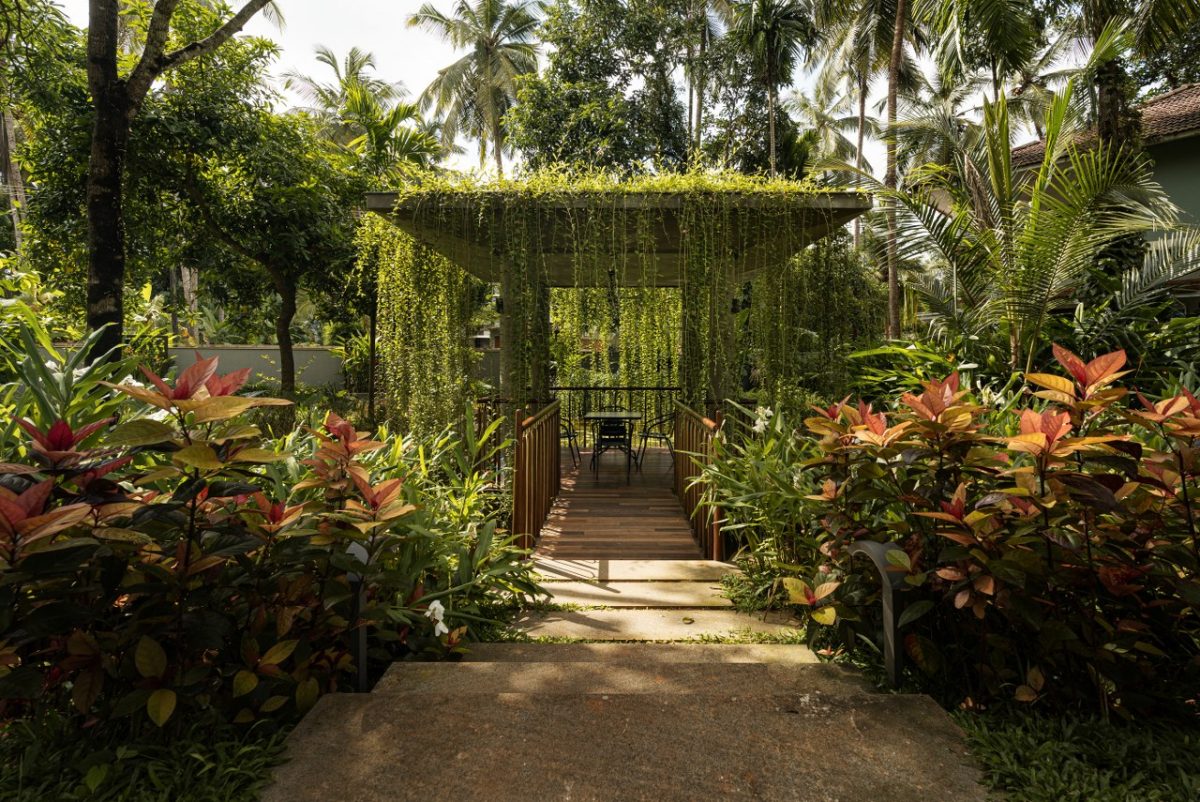 The Zen Den Is A Reflection Of Modern Tropical Architecture | Nufail ...