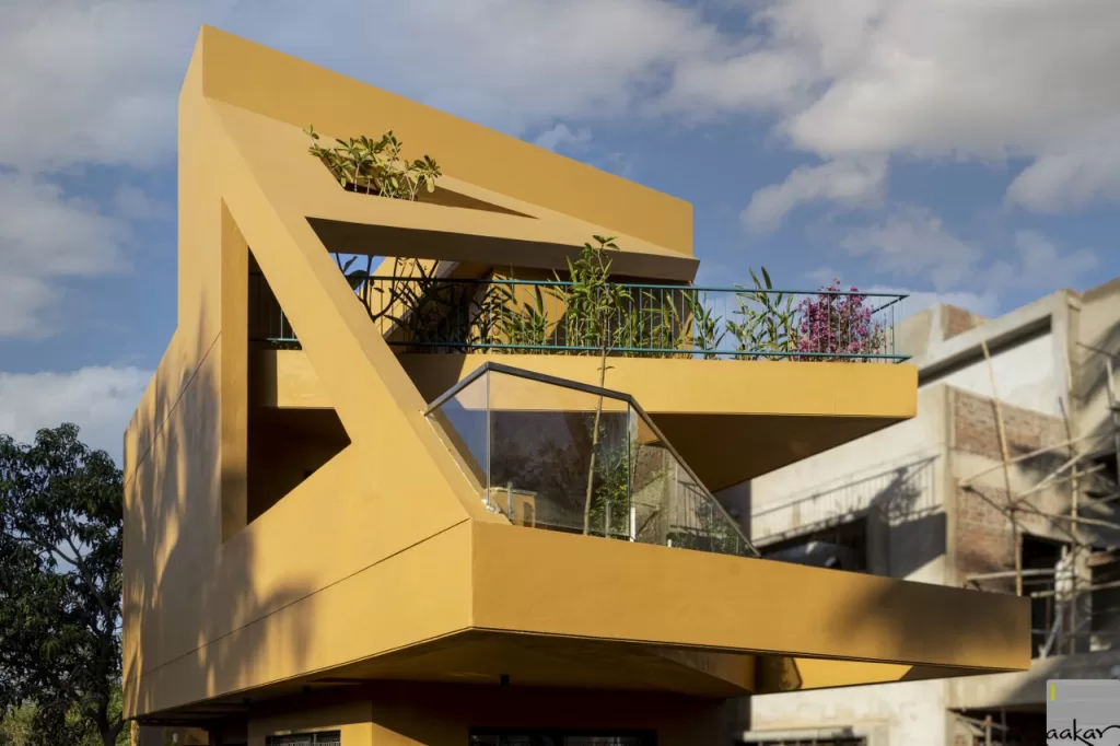 Earthy Homes
