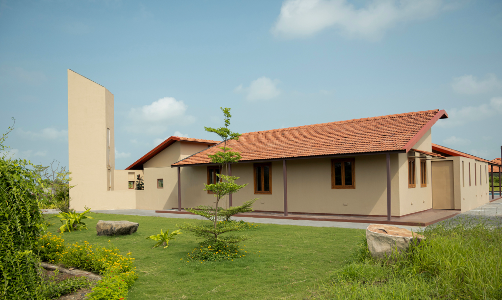 Earthy Homes