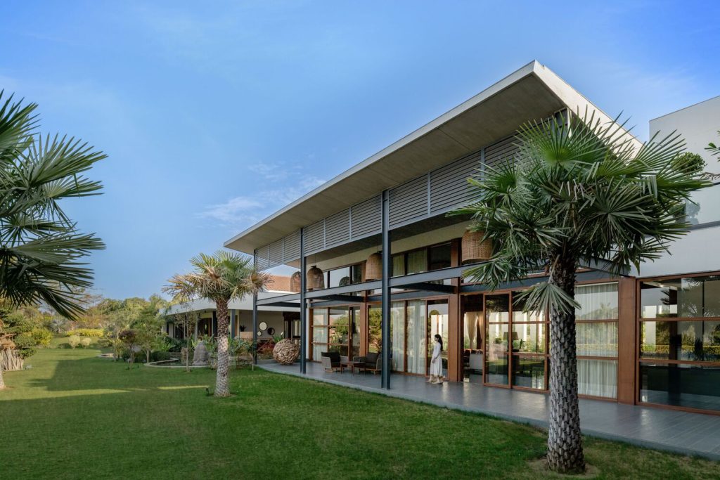 courtyard villas